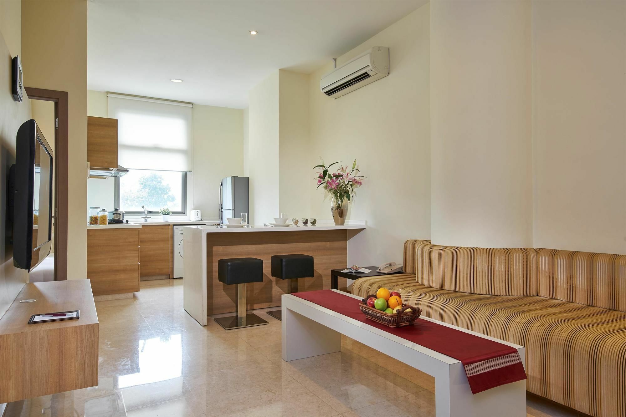 Village Residence West Coast By Far East Hospitality Singapour Extérieur photo